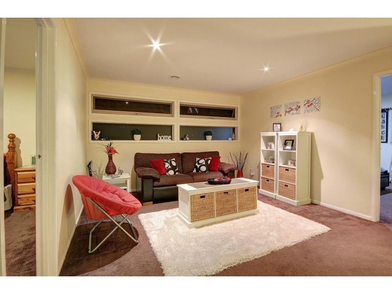 8 Parkvista Place, Berwick VIC 3806