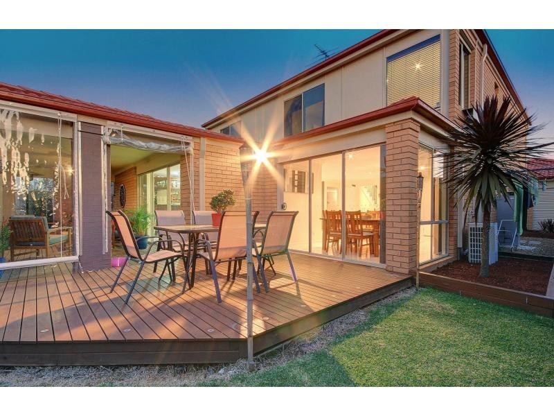 8 Parkvista Place, Berwick VIC 3806