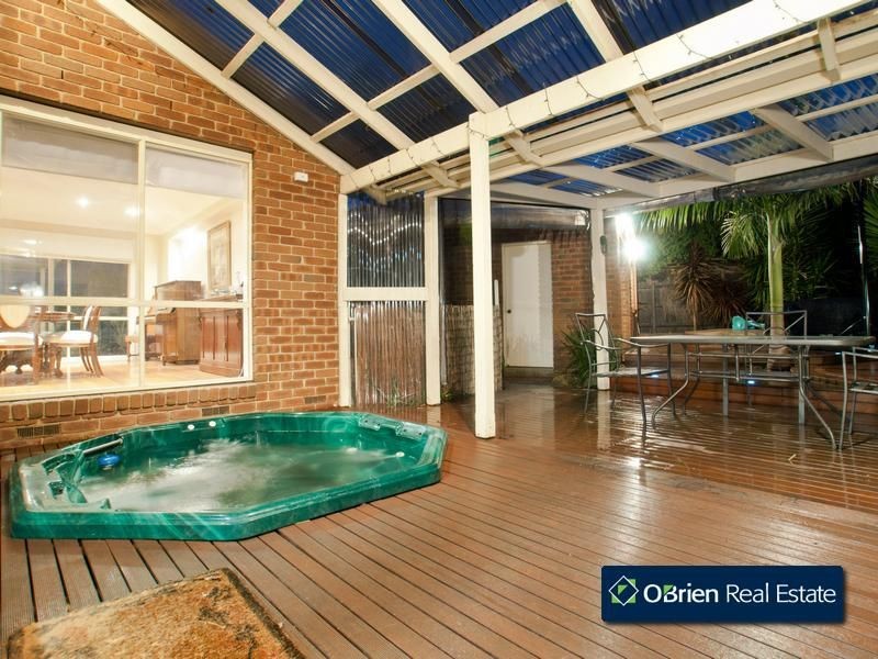 5 Kinta Close, Berwick VIC 3806
