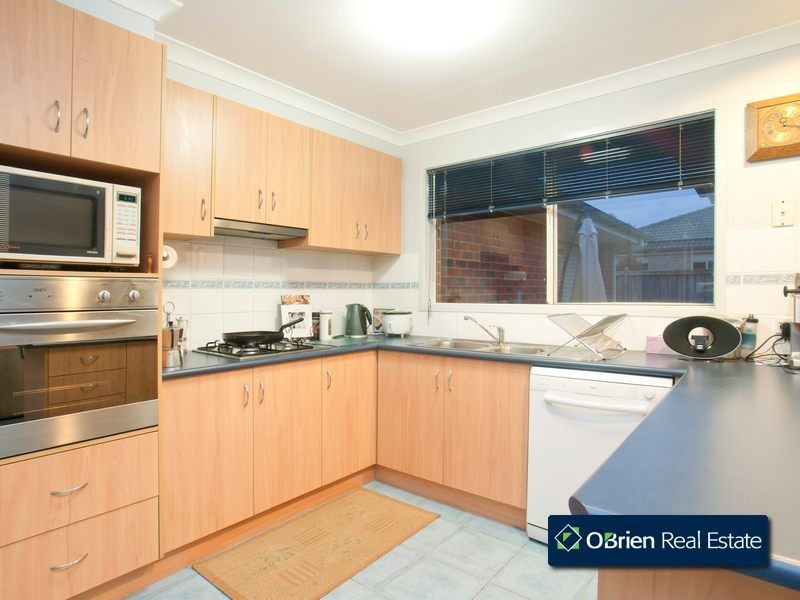 10 Vaucluse Street, Berwick VIC 3806