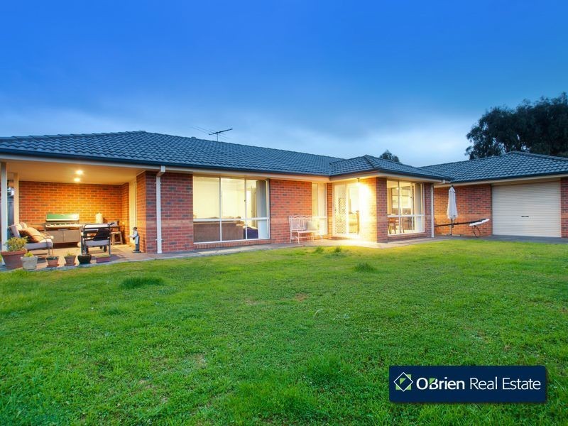 10 Vaucluse Street, Berwick VIC 3806