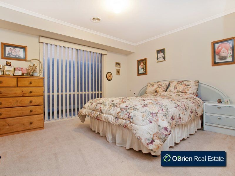 18 Filmer Crescent, Narre Warren South VIC 3805
