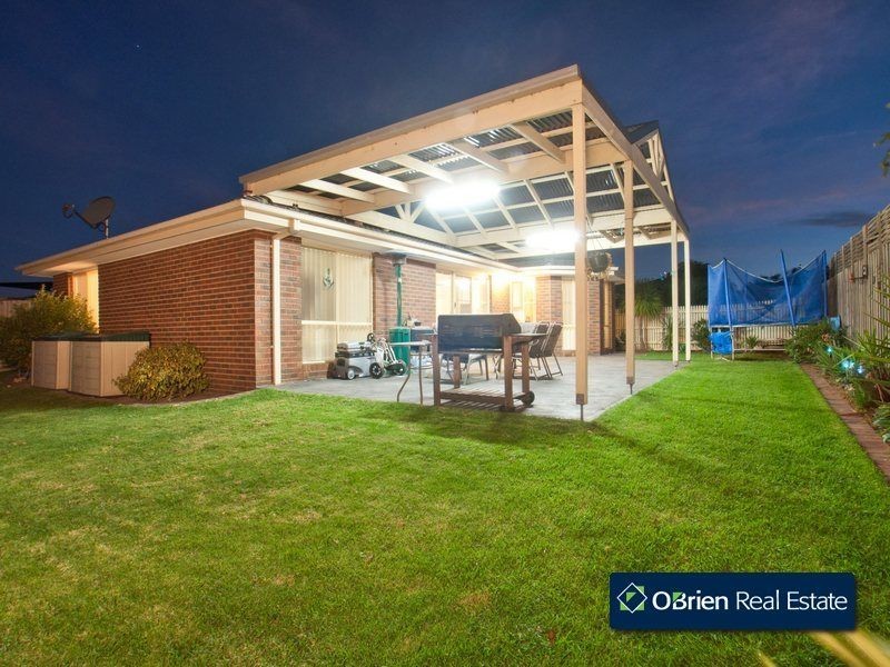 18 Filmer Crescent, Narre Warren South VIC 3805