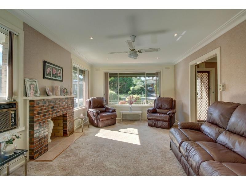 22 Evan Street, Berwick VIC 3806