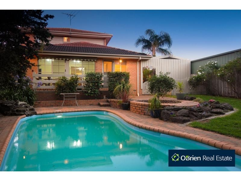 19 Van Der Haar Avenue, Berwick VIC 3806