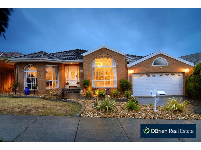 41 Callistemon Crescent, Narre Warren VIC 3805