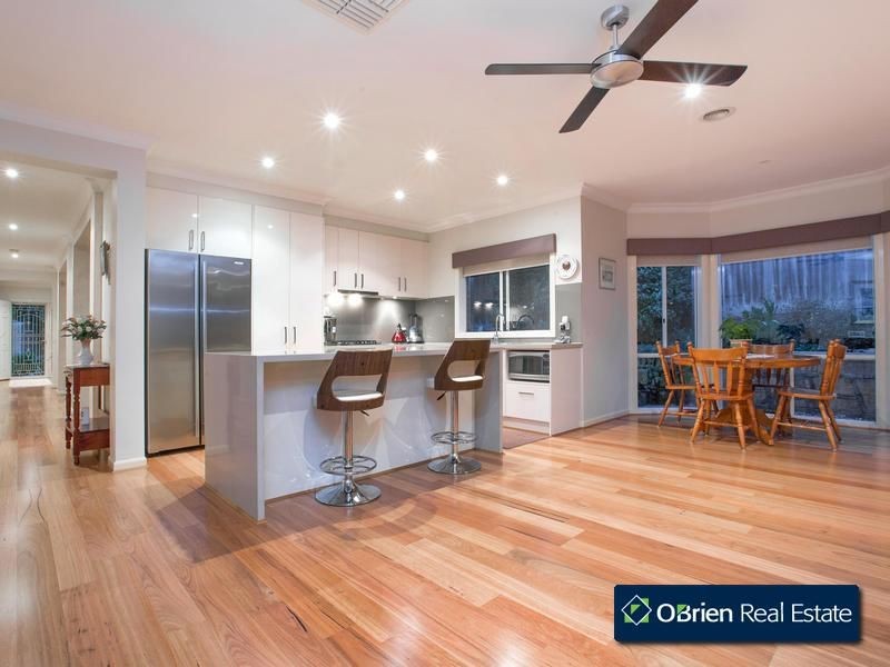 14 Cara Crescent, Berwick VIC 3806