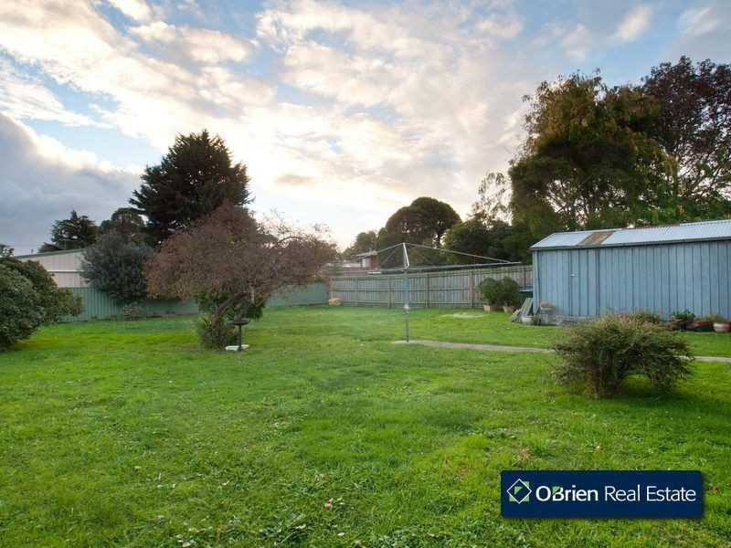 20 Evan Street, Berwick VIC 3806