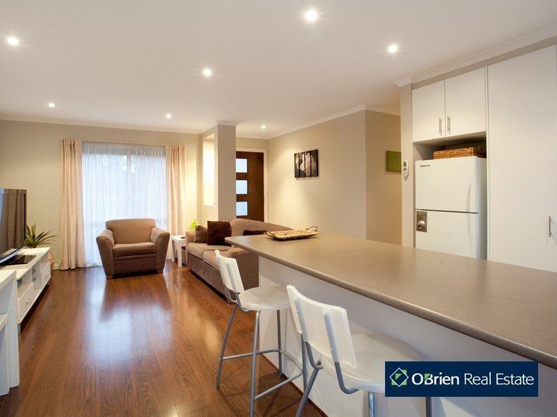 1/8 Palm Way, Narre Warren South VIC 3805