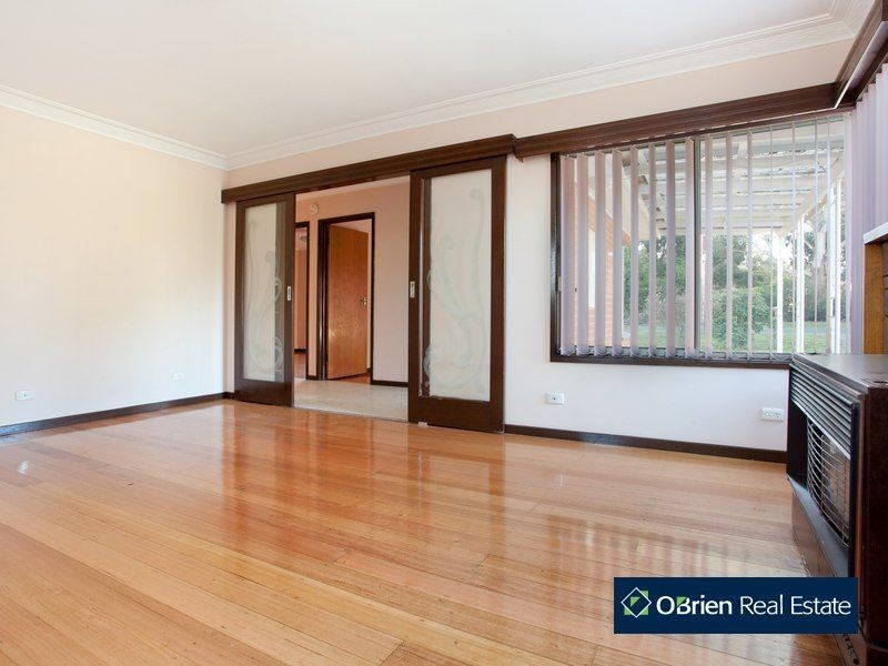 16 Finsbury Road, Devon Meadows VIC 3977