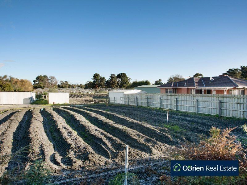 16 Finsbury Road, Devon Meadows VIC 3977