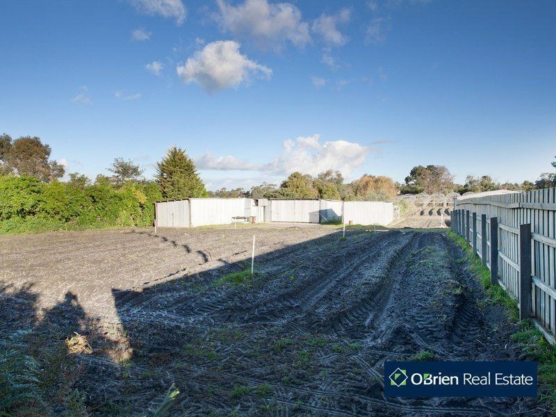 16 Finsbury Road, Devon Meadows VIC 3977