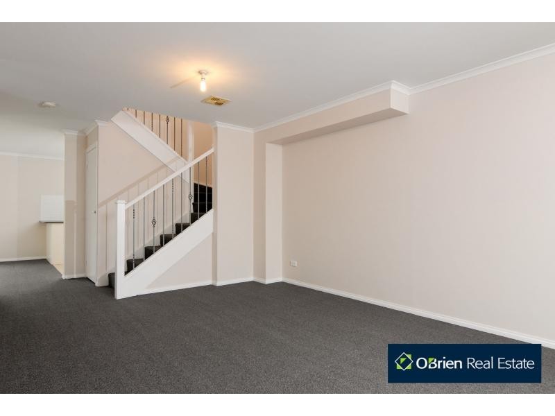 8 Wattlebird Court, Narre Warren VIC 3805