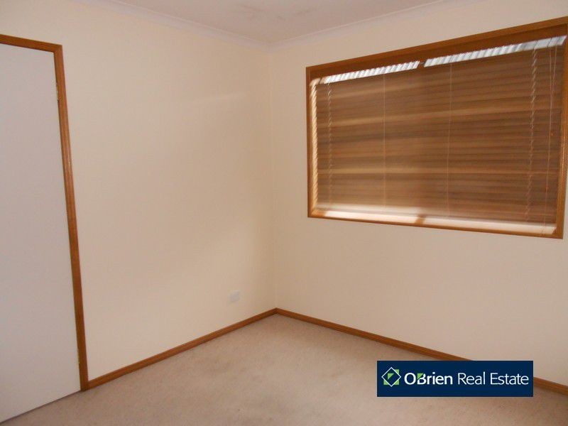 60 Jarryd Crescent, Berwick VIC 3806