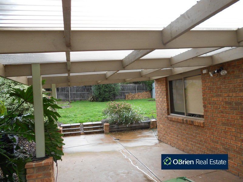 60 Jarryd Crescent, Berwick VIC 3806