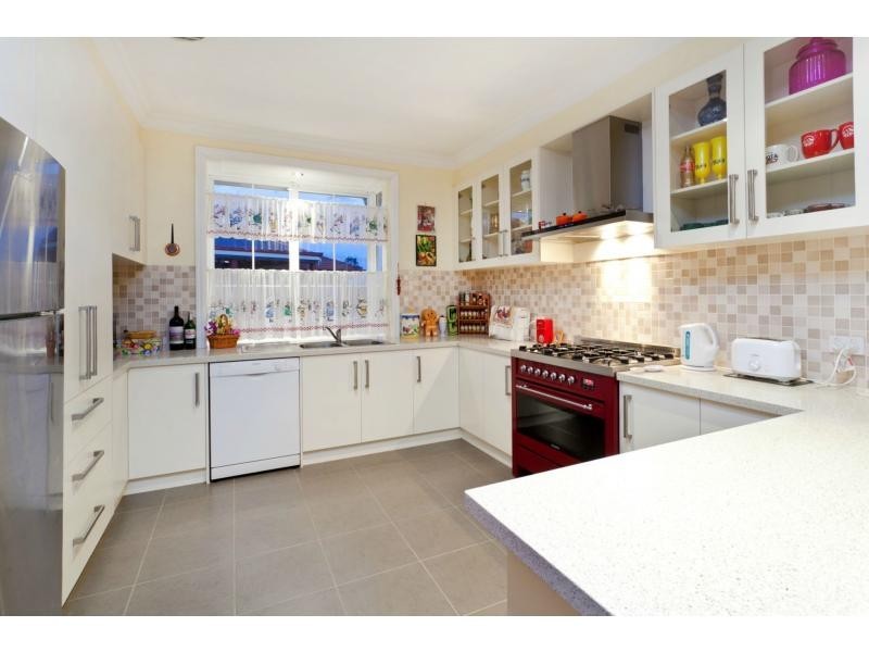 12 Georgette Crescent, Endeavour Hills VIC 3802