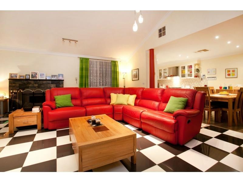 12 Georgette Crescent, Endeavour Hills VIC 3802