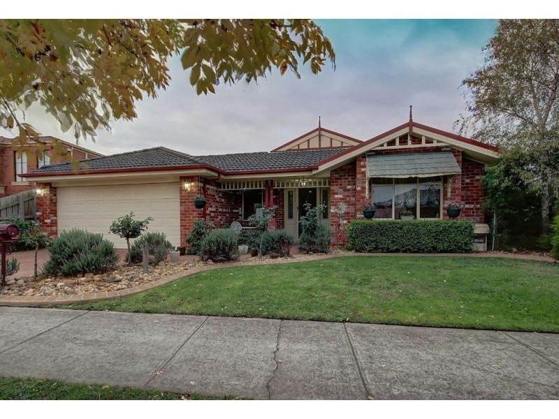 11 Padstow Court, Narre Warren South VIC 3805