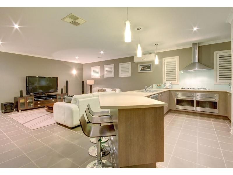 12 Montmorency Avenue, Berwick VIC 3806