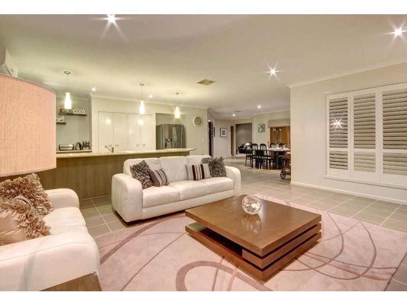 12 Montmorency Avenue, Berwick VIC 3806