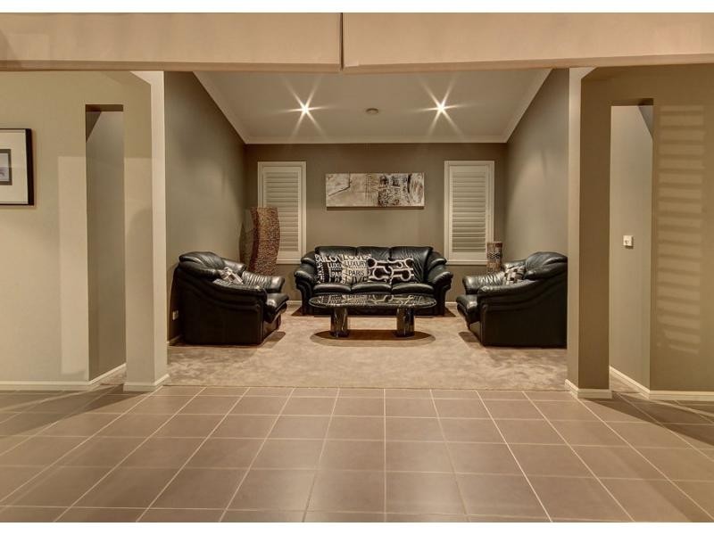 12 Montmorency Avenue, Berwick VIC 3806