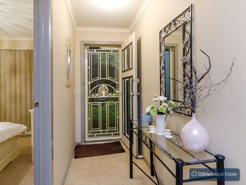 27 Boston Court, Narre Warren VIC 3805