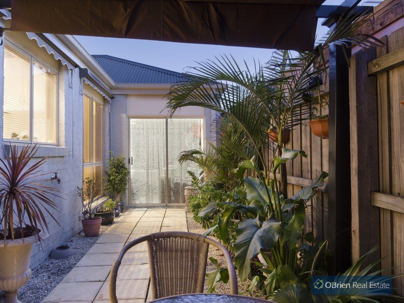 27 Boston Court, Narre Warren VIC 3805