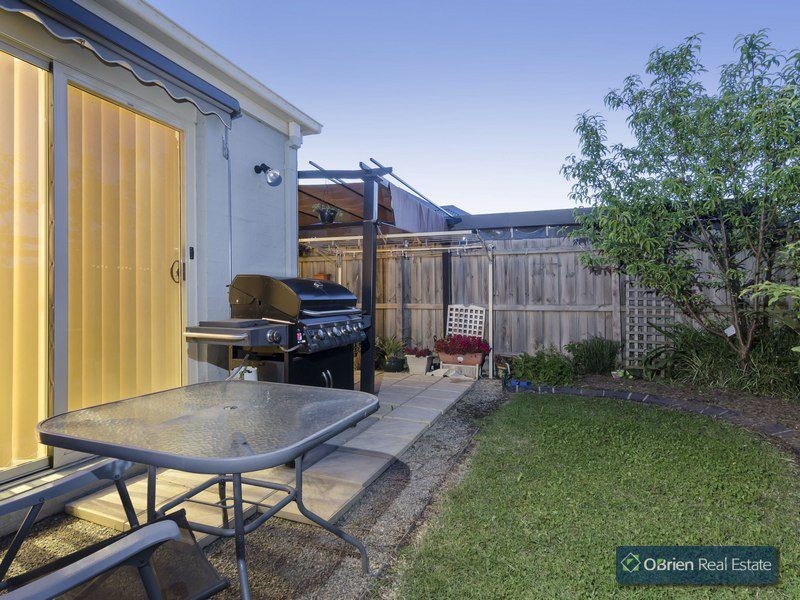 27 Boston Court, Narre Warren VIC 3805