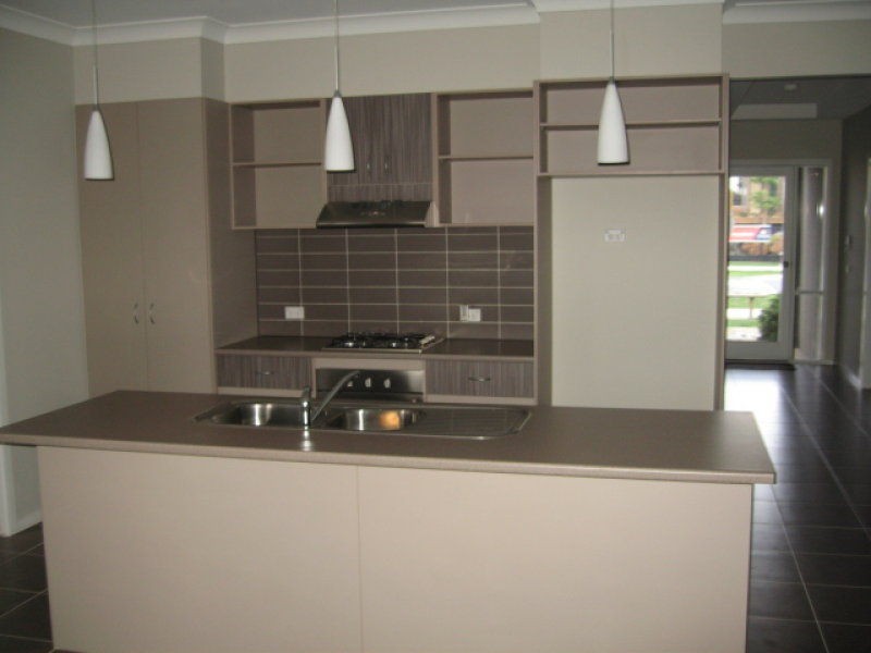 12 Botanic Drive, Pakenham VIC 3810