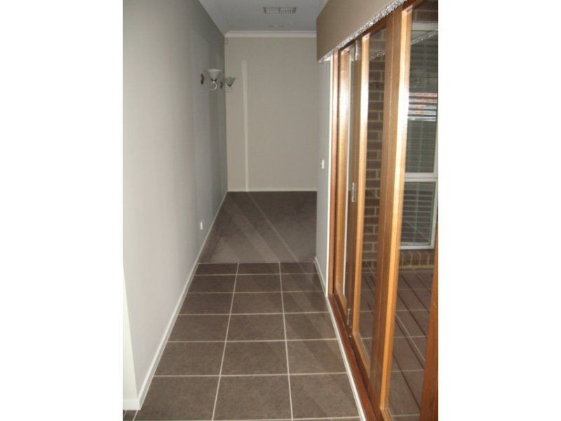 12 Botanic Drive, Pakenham VIC 3810