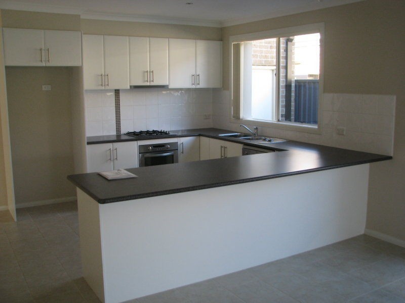 87 The Parkway, Pakenham VIC 3810