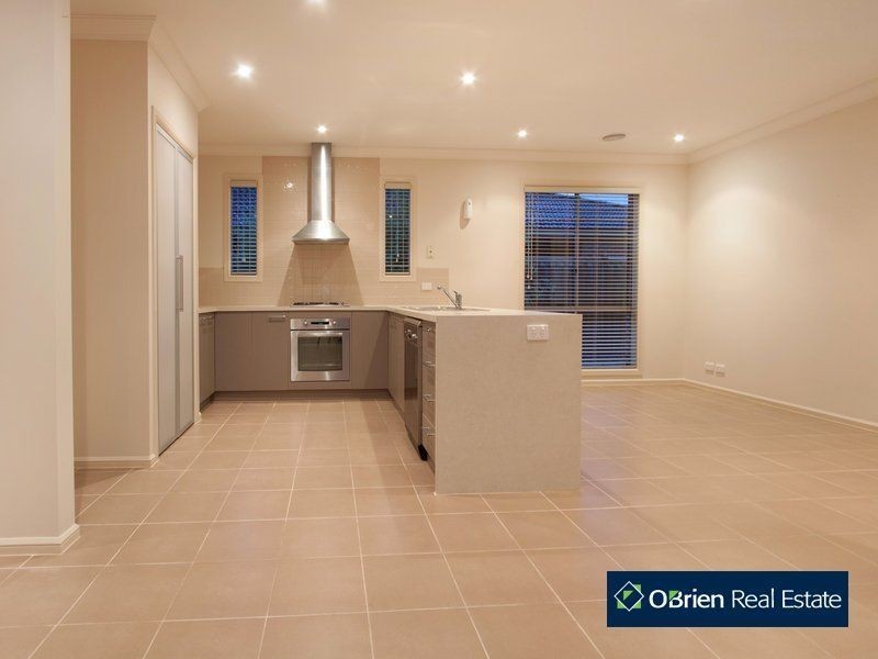 105 Skyline Way, Berwick VIC 3806