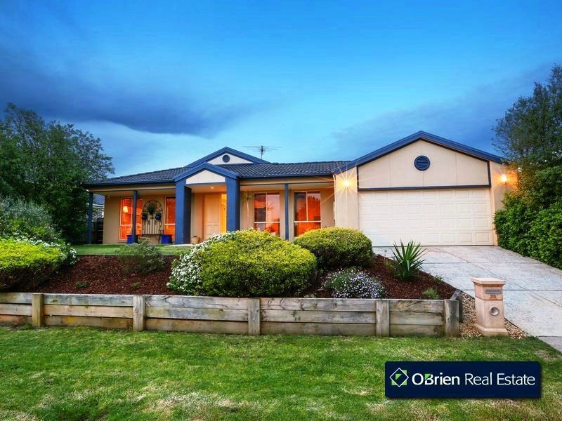 39 Fieldstone Boulevard, Beaconsfield VIC 3807