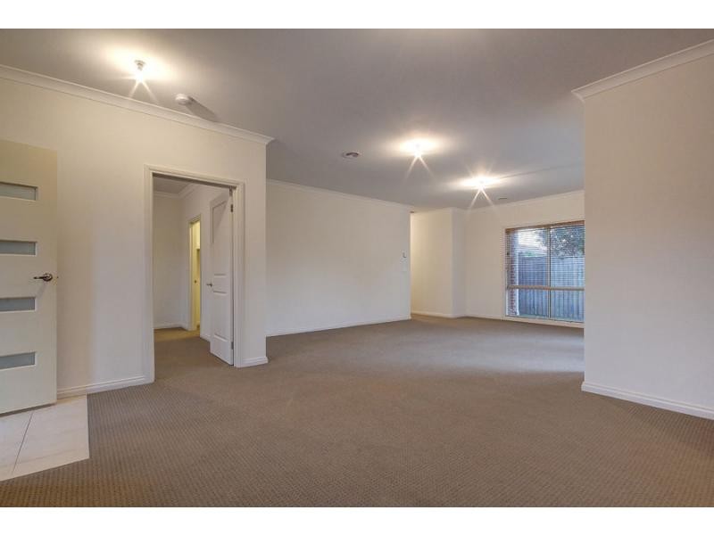 5/42 Inglis Road, Berwick VIC 3806
