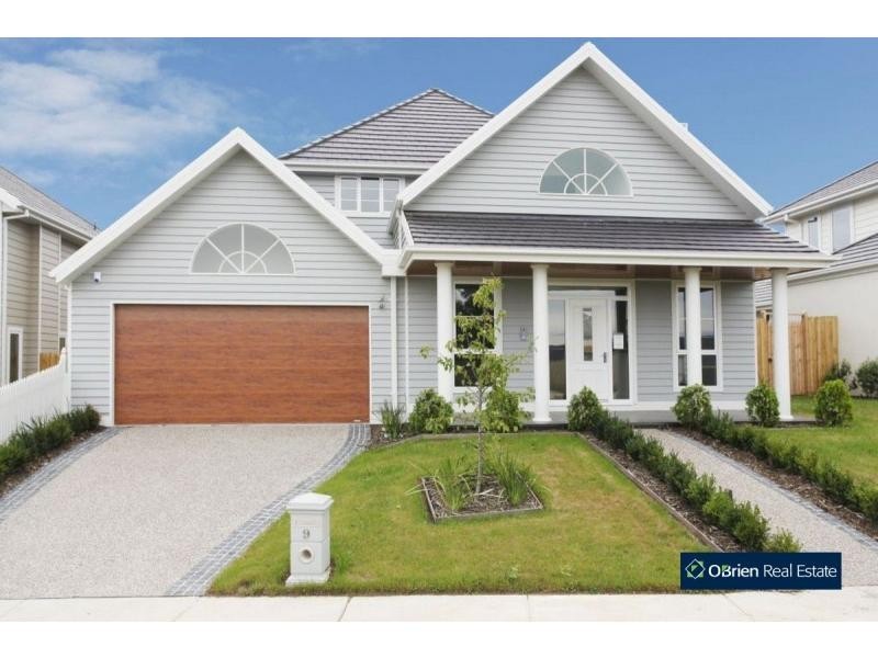 9 Avard Court, Berwick VIC 3806