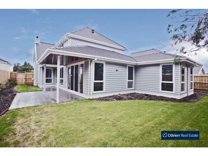 9 Avard Court, Berwick VIC 3806