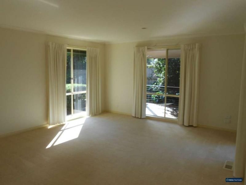 105 Berwick – Springs Promenade, Narre Warren South VIC 3805