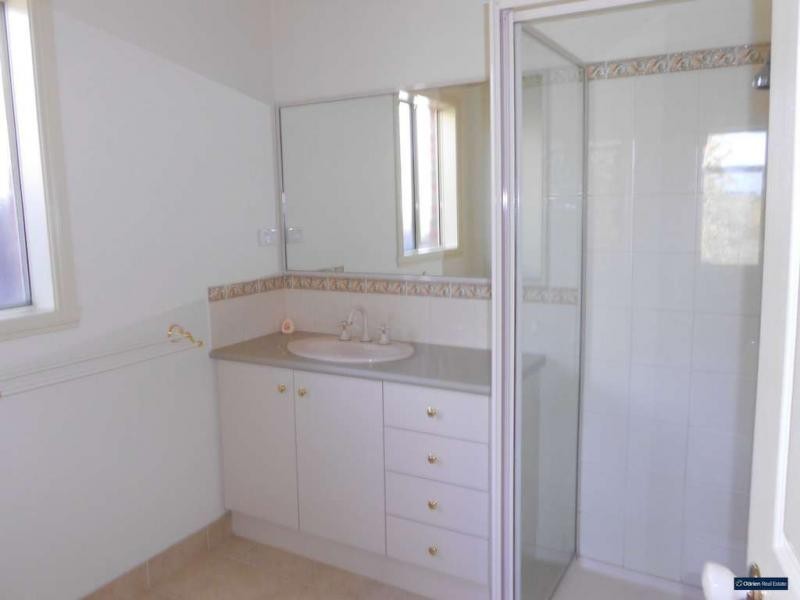 105 Berwick – Springs Promenade, Narre Warren South VIC 3805