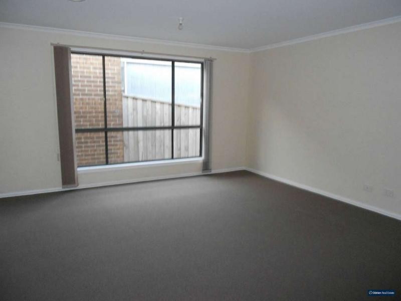 23 Oconnell Street, Berwick VIC 3806