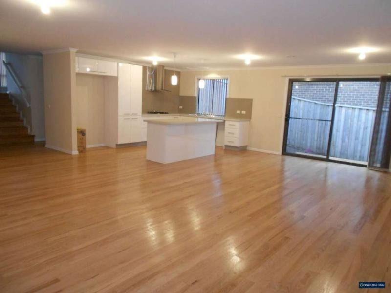 23 Oconnell Street, Berwick VIC 3806