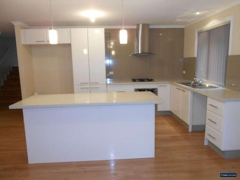 23 Oconnell Street, Berwick VIC 3806