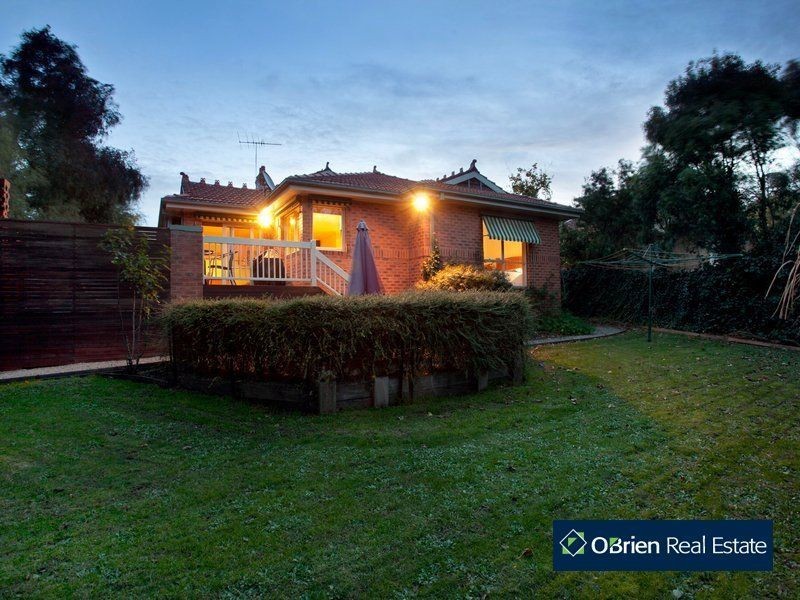 18 McKay Close, Berwick VIC 3806