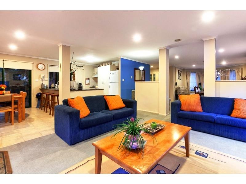 19 Scenic Drive, Beaconsfield VIC 3807