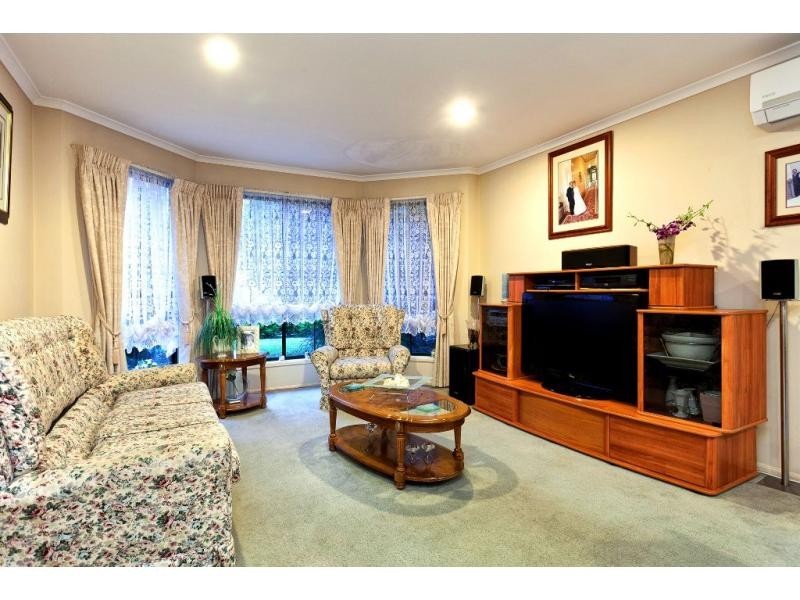 19 Scenic Drive, Beaconsfield VIC 3807