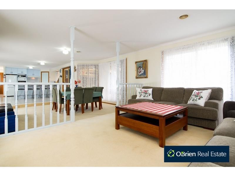 14 Gull Way, Narre Warren South VIC 3805