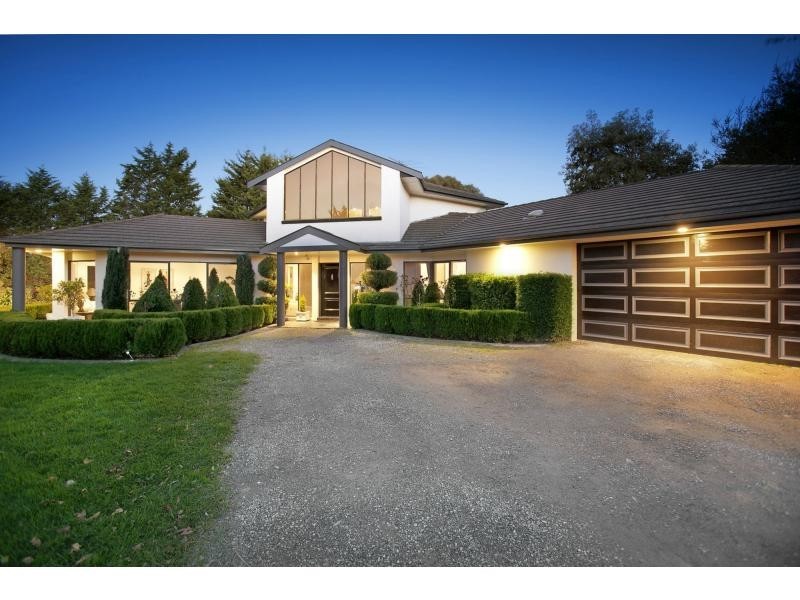 210 Kenilworth Avenue, Beaconsfield VIC 3807