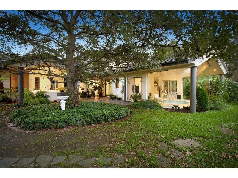 210 Kenilworth Avenue, Beaconsfield VIC 3807