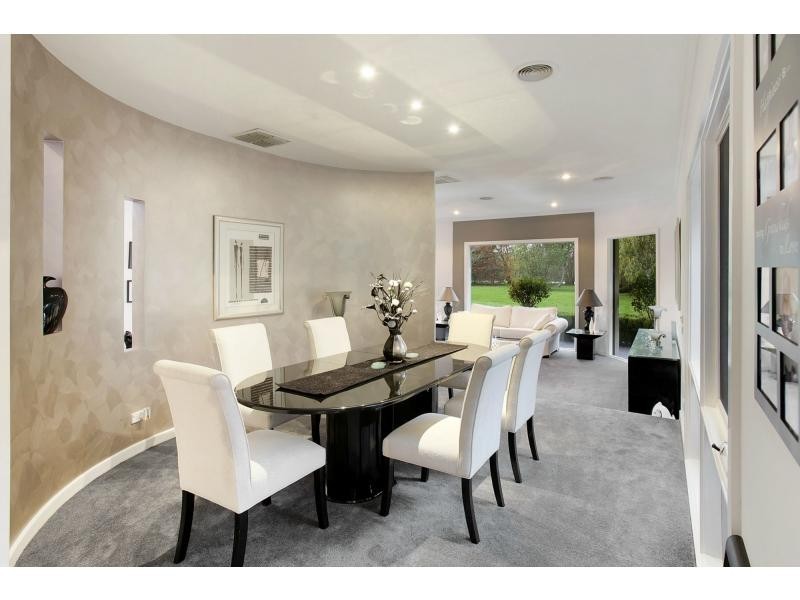 210 Kenilworth Avenue, Beaconsfield VIC 3807