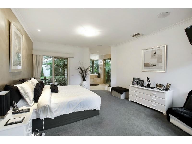 210 Kenilworth Avenue, Beaconsfield VIC 3807