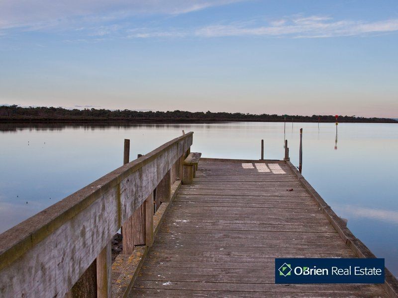 1 Gannet Close, Blind Bight VIC 3980